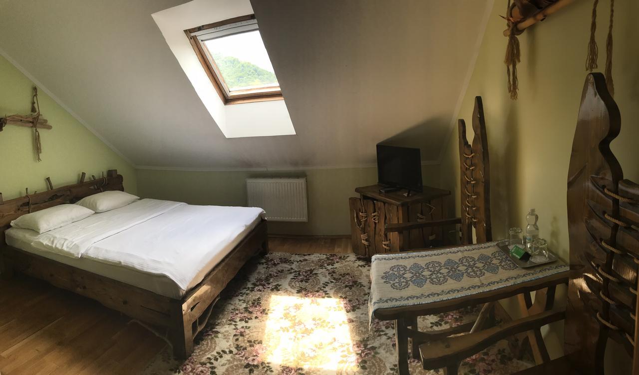 Complex Vivcharyk Hotel Skole Buitenkant foto