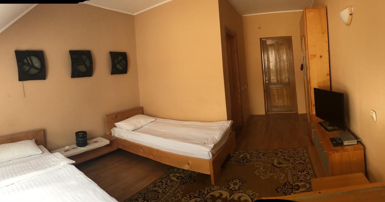 Complex Vivcharyk Hotel Skole Buitenkant foto